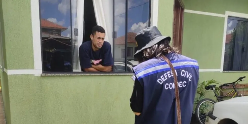 Equipe do Detransede realizou uma consulta junto aos moradores para avaliar demandas