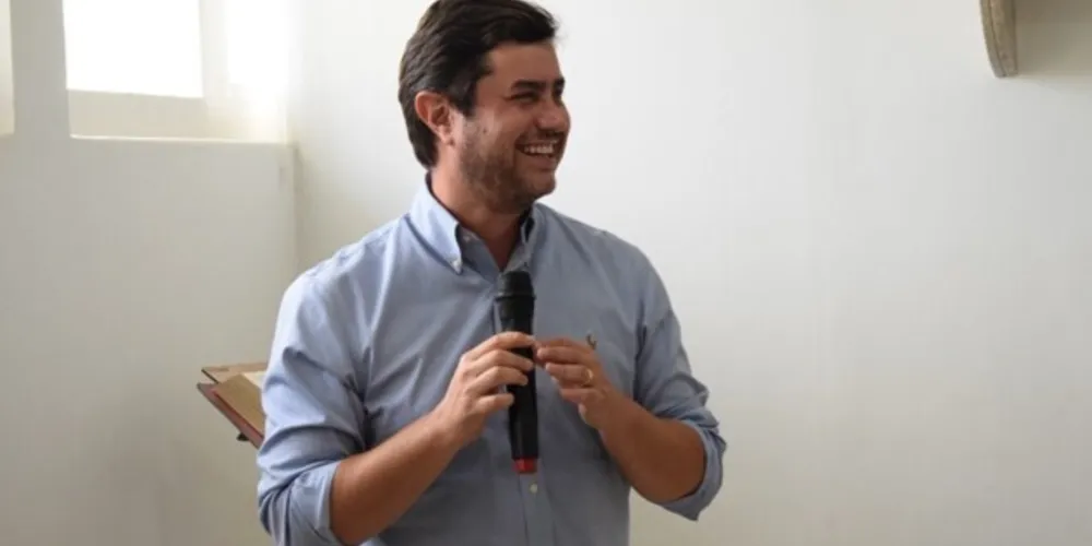 Pré-candidato ao Governo do Paraná, Cesar Silvestri Filho.