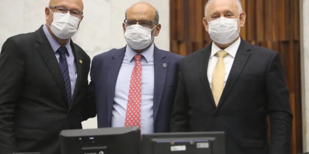 Da esquerda para a direita: Luiz Claudio Romanelli, Renê Garcia Junior e Ademar Traiano.