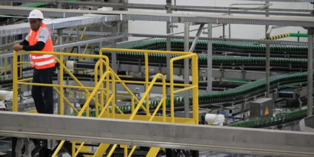 Ponta Grossa possui duas grandes cervejarias de duas das maiores fabricantes de cervejas no mundo: Ambev e Heineken