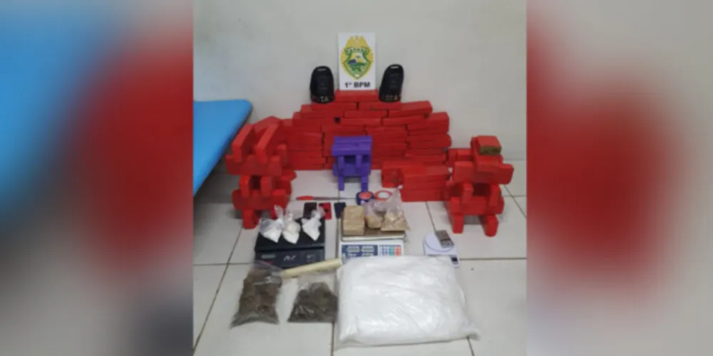 Imagem ilustrativa da imagem Polícia flagra 'casa do tráfico' e detém quadrilha em PG