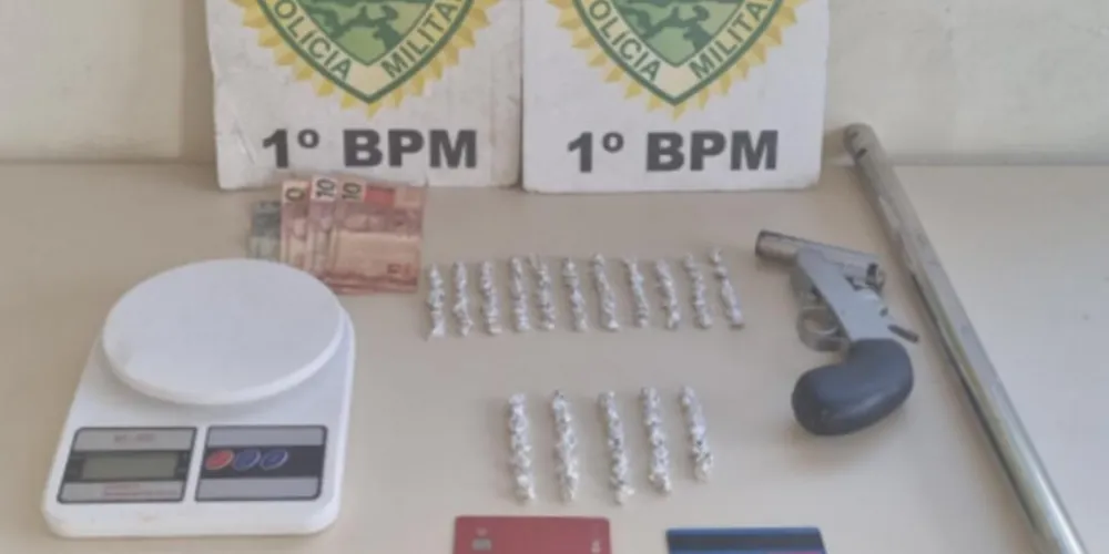 Pedido de socorro por agressão leva PM a descobrir tráfico