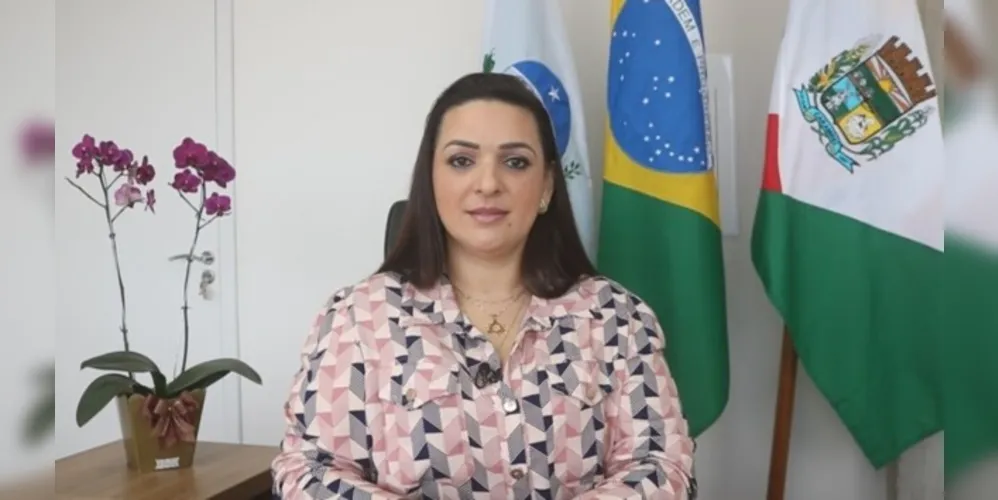 Prefeita Elisangela Pedroso esteve presente na entrega de novos equipamentos