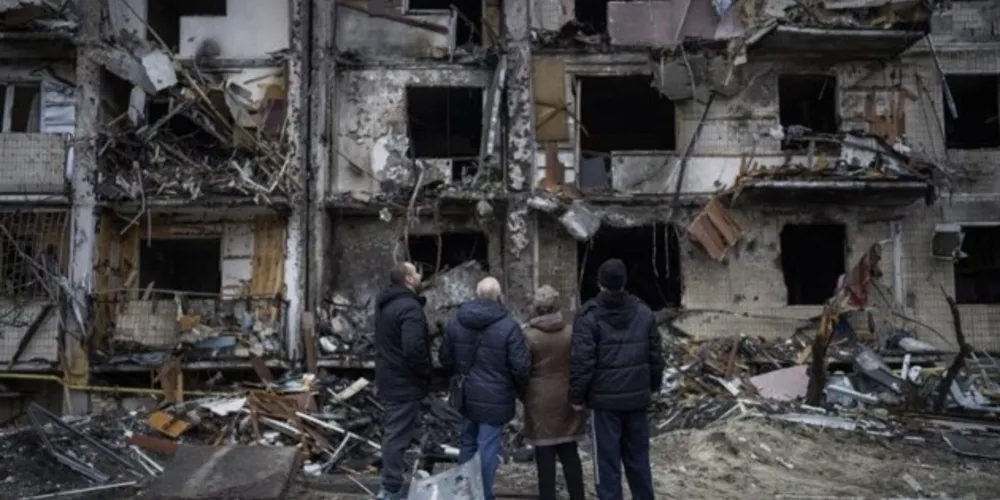 Rússia bombardeia Kiev horas antes de rodada de negociações