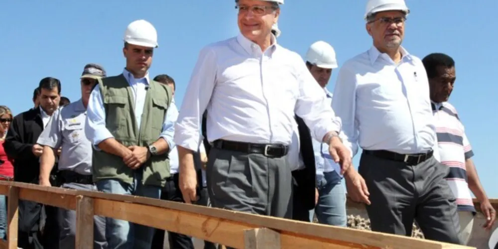 Ao centro o ex-governador de São Paulo, Geraldo Alckmin.