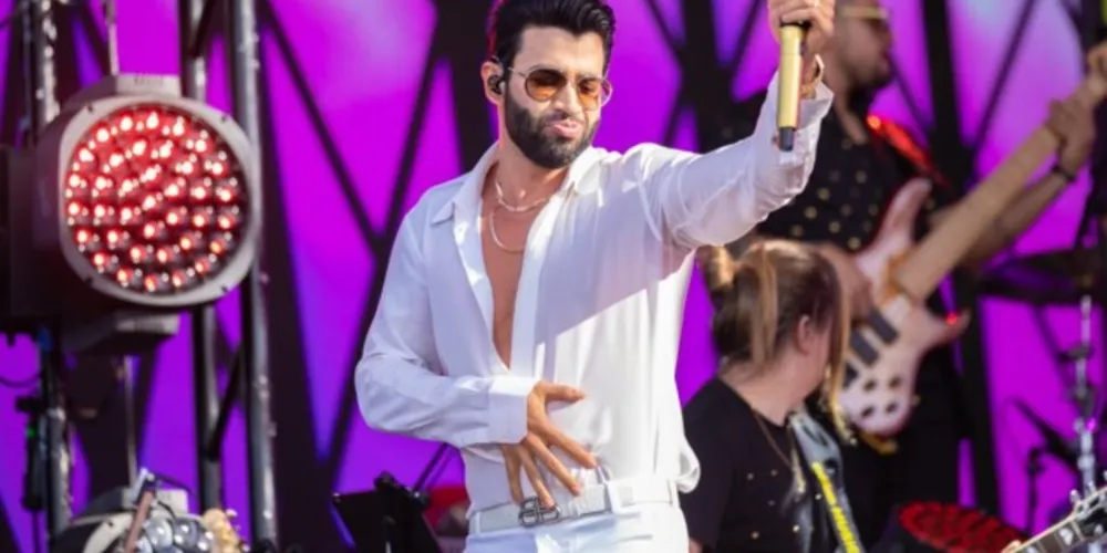 O sertanejo chega em Ponta Grossa no mês de maio.