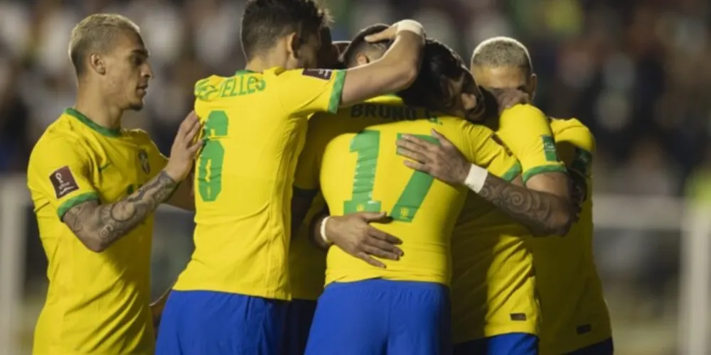 Bolívia x Brasil em La Paz pela última rodada das Eliminatórias da Copa de 2022. Antony, Alex Telles, Bruno Guimarães, Richarlison e Paquetá
