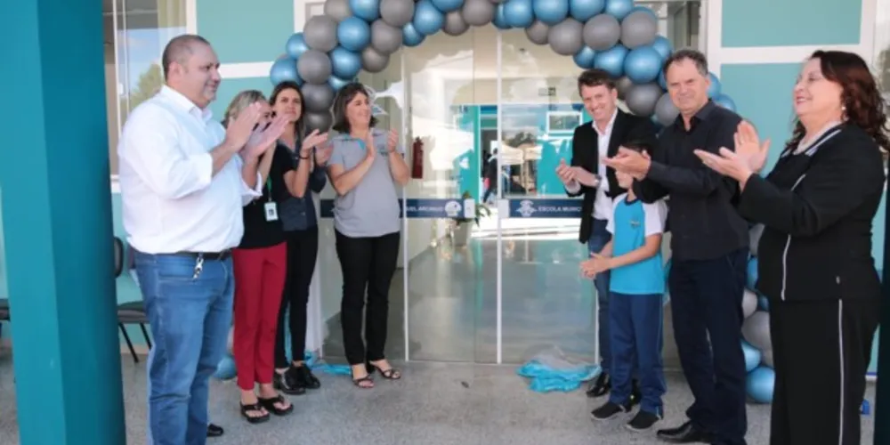 Prefeitura inaugurou, na segunda-feira (21), a Escola Municipal São Miguel Arcanjo