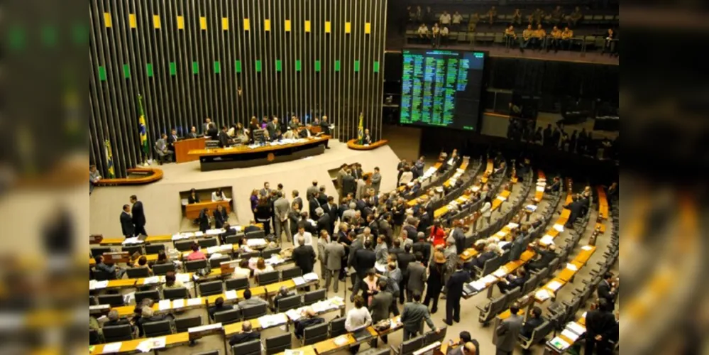 Mudança de partido é considerada a primeira etapa do processo eleitoral.