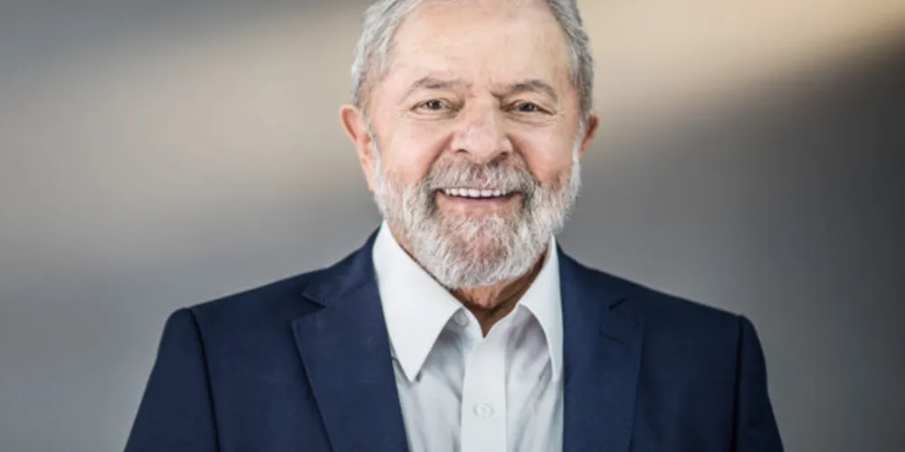 O ex-presidente Luiz Inácio Lula da Silva (PT) com 44% das intenções de voto na corrida pelo Palácio do Planalto.