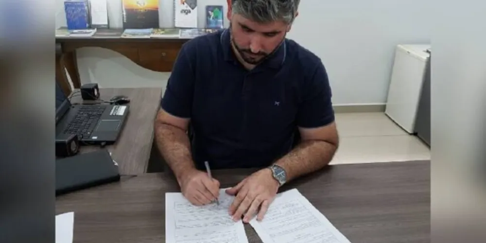 Prefeito Renan Romanichen autoriza o repasse de abono do Fundeb aos profissionais da educação básica