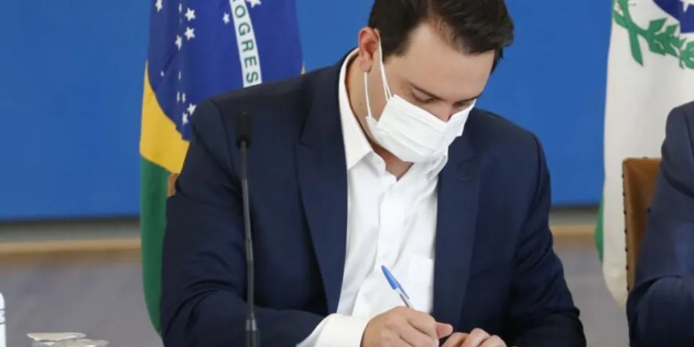 Governador Carlos Massa Ratinho Junior. 