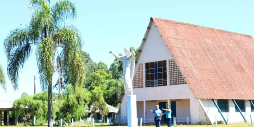 Município irá fornecer área no entorno da Capela de Santa Pastorinha para a Igreja Católica e irá receber terreno em São Bento para investimentos