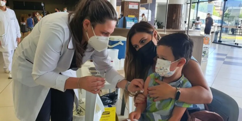 Serão 2.500 doses disponíveis para aplicação da faixa etária selecionada.