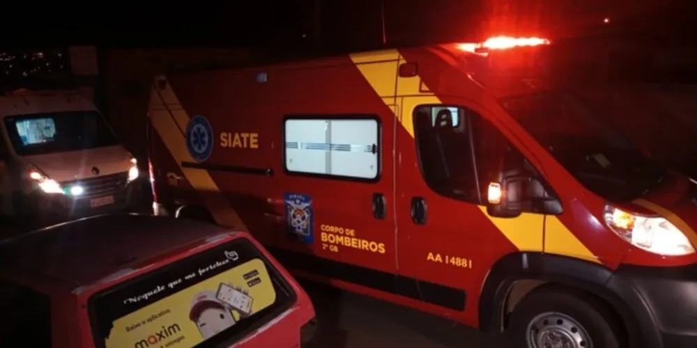 Informações preliminares relataram que um veículo passou pelo local e efetuou os disparos contra uma residência