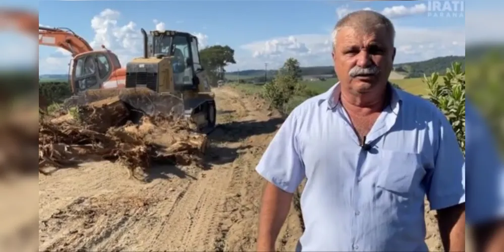 Prefeito de Irati, Jorge Derbli (PSDB), acompanhou os trabalhos desenvolvidos na estrada da Linha B, sentido Alvorada