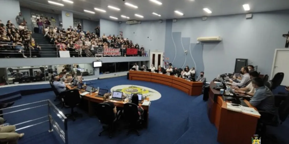 Prefeitura eleva gratificação para servidores da Educação