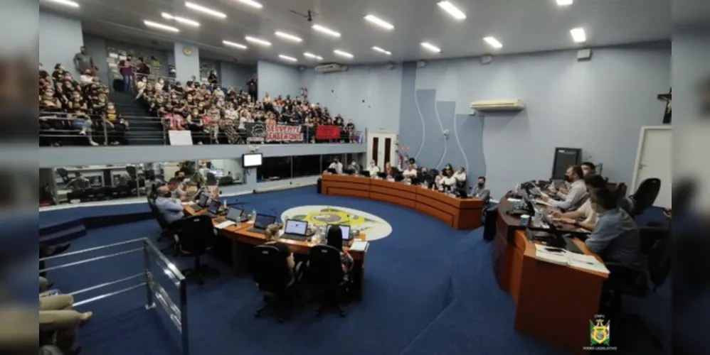 Prefeitura eleva gratificação para servidores da Educação