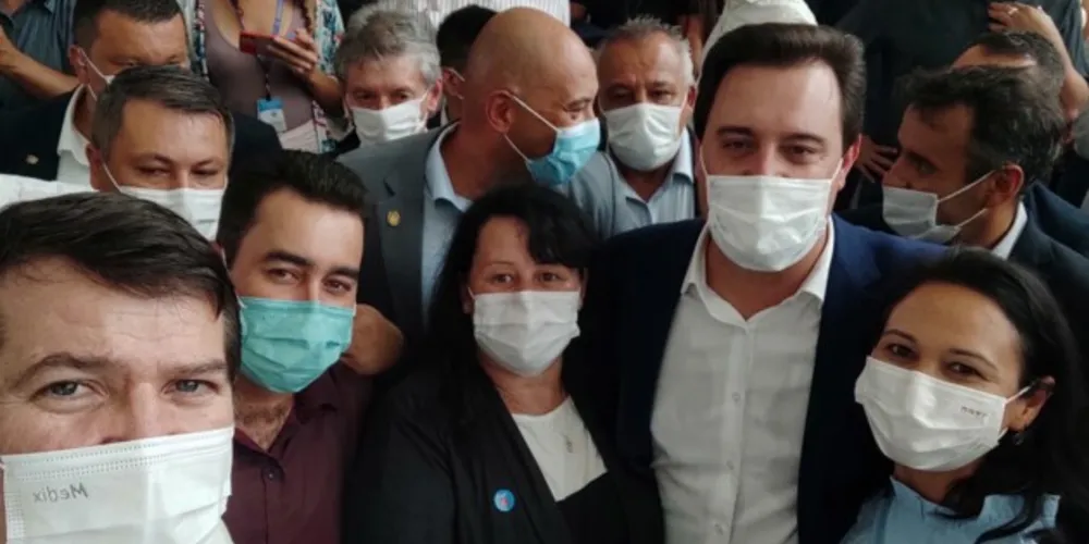 Prefeito Marcelo Leite e equipe estiveram reunidos com o governador Ratinho Junior