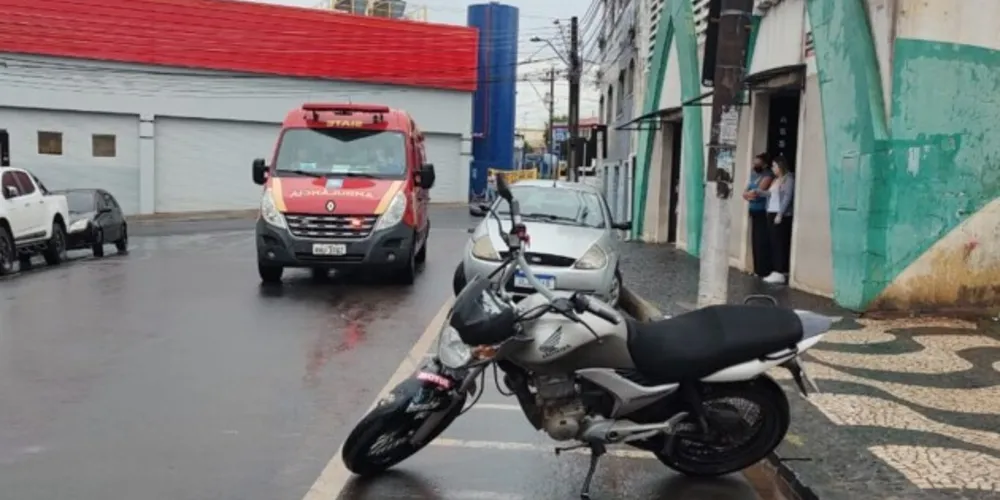 Colisão aconteceu na manhã deste sábado (19)