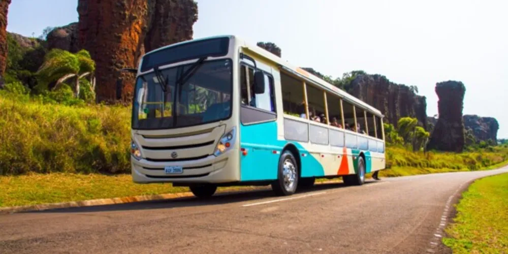 Para participar, basta trocar duas caixas de bombom por um voucher, que será doado pela Secretaria de Turismo a comunidade carente na Páscoa