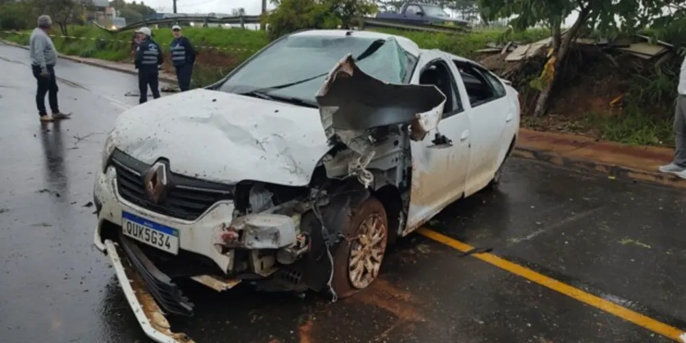 Acidente ocorreu na tarde desta quinta-feira (31), em Ponta Grossa