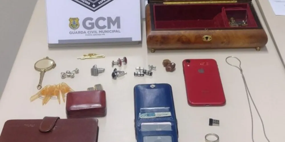Itens furtados em residência foram recuperados