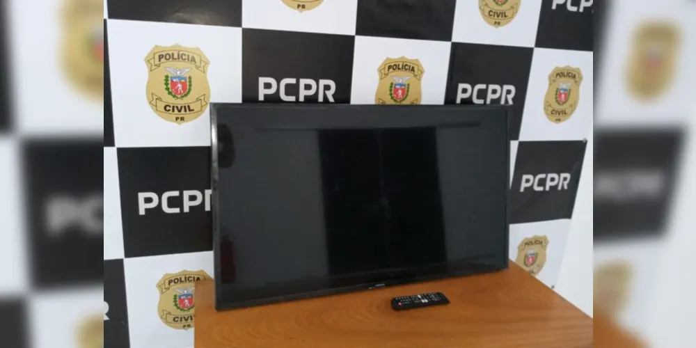 Entre os produtos recuperados está uma  SmartTv de 43 polegadas