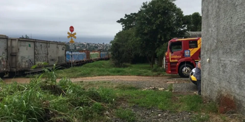 O acidente aconteceu na manhã de hoje (13).
