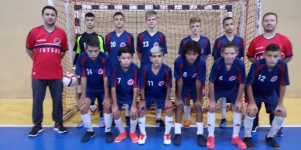 Futsal Masculino do  Colégio Santa Terezinha garmtiu vaga na fase regional