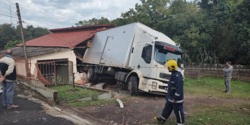 Situação ocorreu na rua Paulina Wagner, região de Olarias, nesta sexta-feira (22)