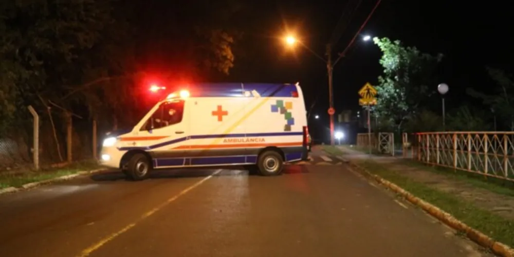 Assalto aconteceu na madrugada deste domingo (24).