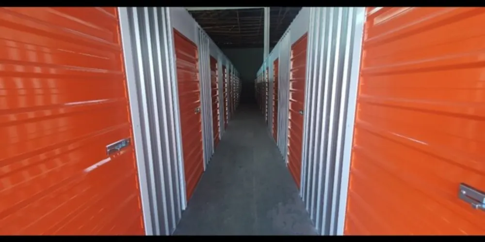 A Armazene Baggio Self Storage está localizada na Rua Franco Grilo, 374, em Oficinas.