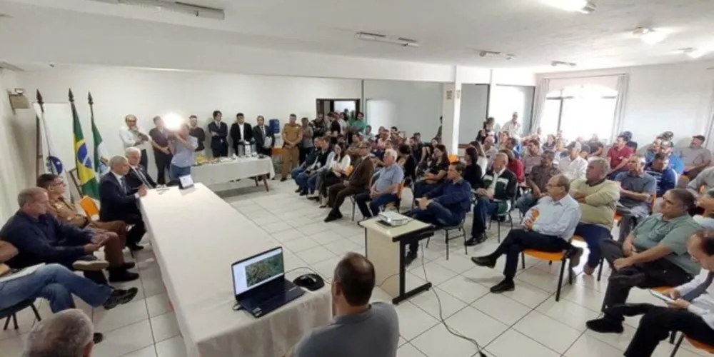 Tribunal de Justiça do Paraná reuniu produtores e autoridades para discutir sobre a pistolagem e o conflito de terras no Socavão