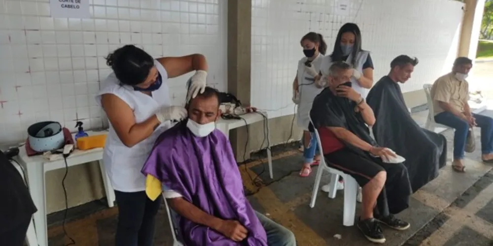 De acordo com a Prefeitura, a cidade conta com cerca de 120 pessoas em situação de rua