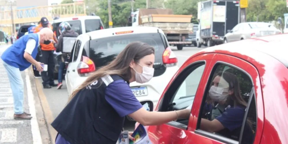 Prefeitura promove blitz educativa no Dia do Consumidor