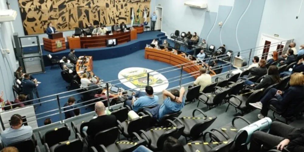 Projeto volta a Câmara após emenda