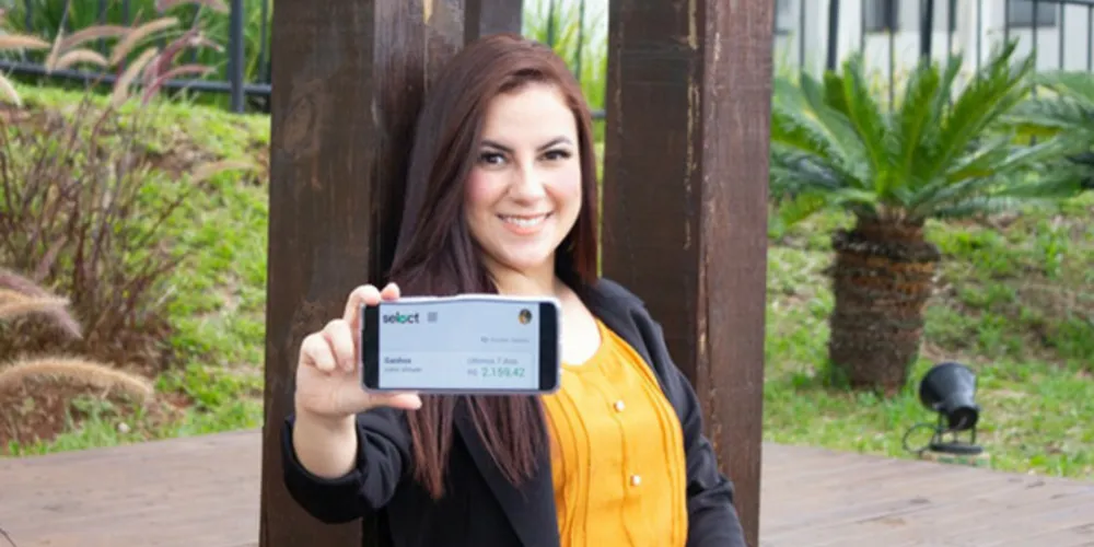 Marcella, 25 anos, revolucionou sua trajetória profissional quando começou a trabalhar no mundo digital