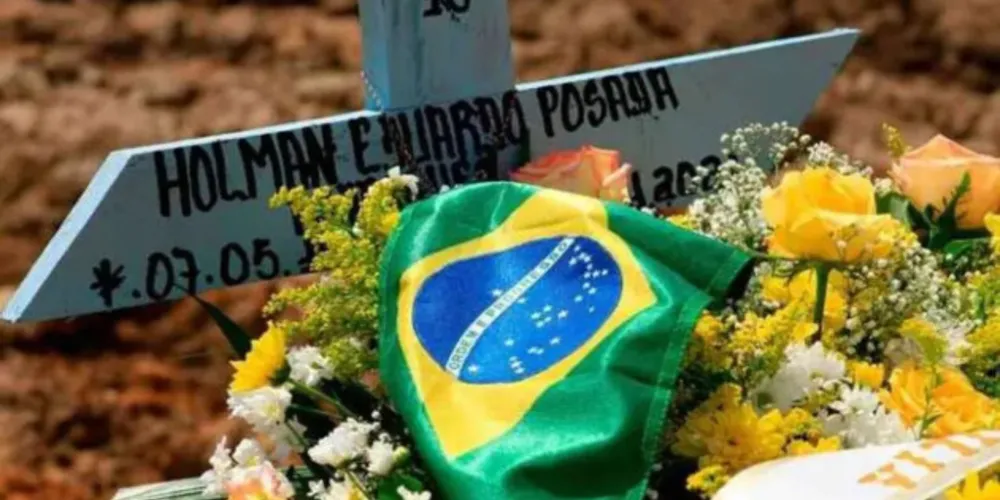 O Brasil registrou 1.174 mortes por covid, nesta terça-feira (8). É o maior valor em 24h desde 10 de agosto de 2021, quando foram registrados 1.183 óbitos.