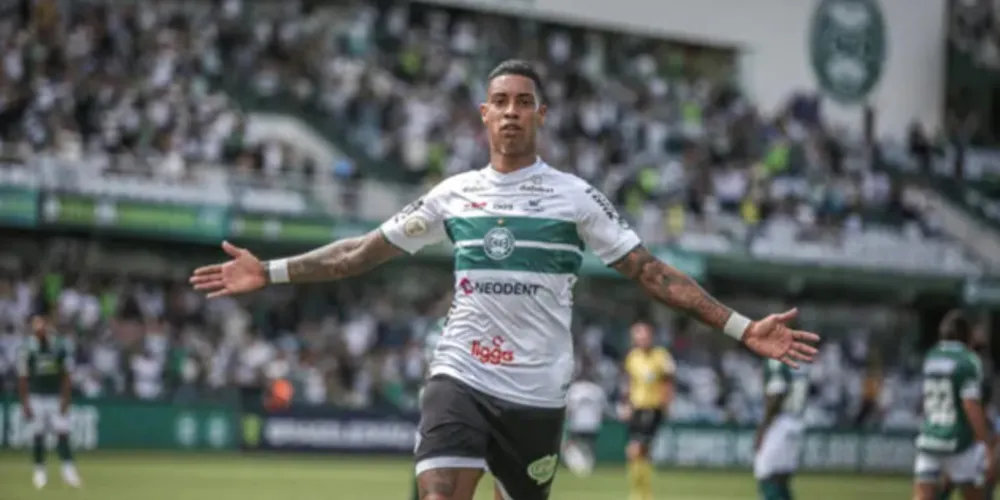 Coxa garantiu a vitória na estreia da competição com gols de Alef Manga, Léo Gamalho e Andrey
