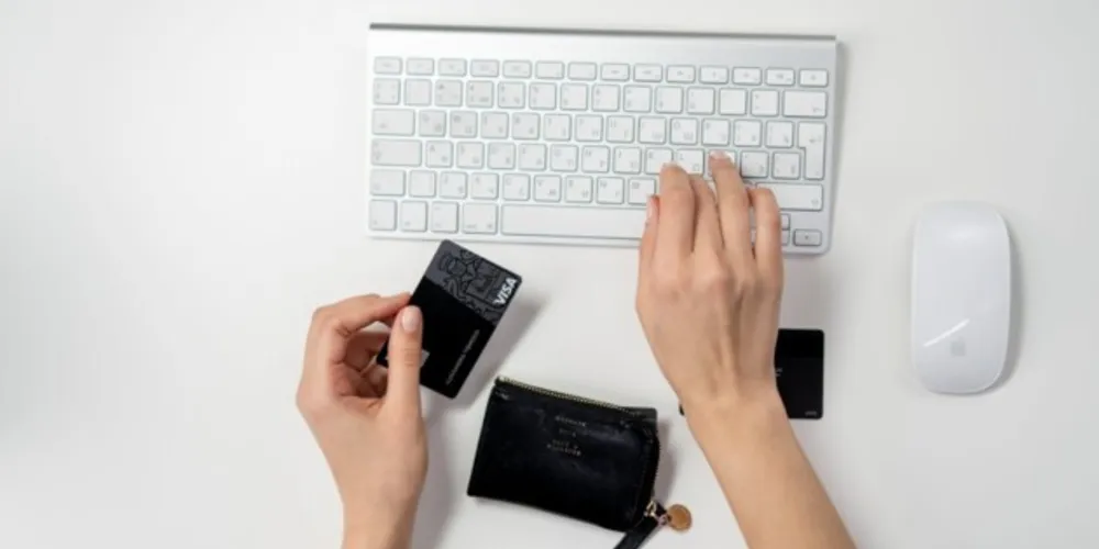 Faturamento do e-commerce em 2021  totalizou mais de R$ 161 bilhões, um crescimento de 26,9% comparado ao ano anterior