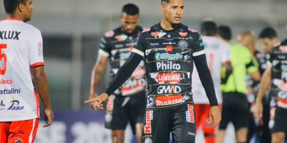 Alvinegro perdeu nesta noite em Paranaguá