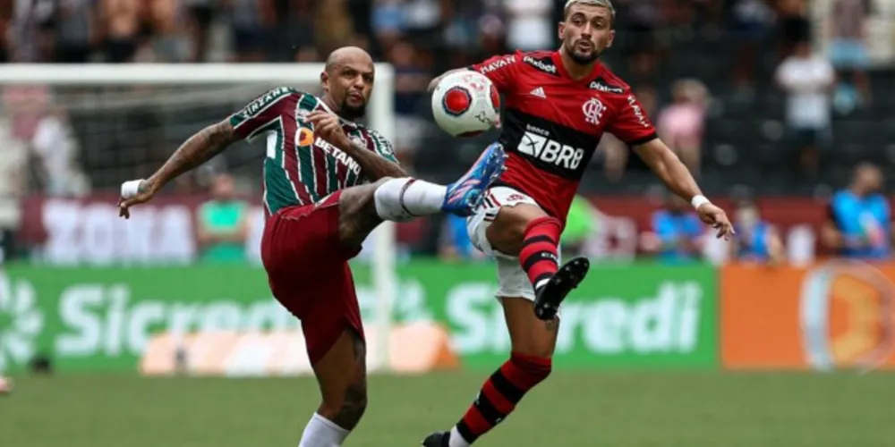 Times vivem momentos opostos na temporada