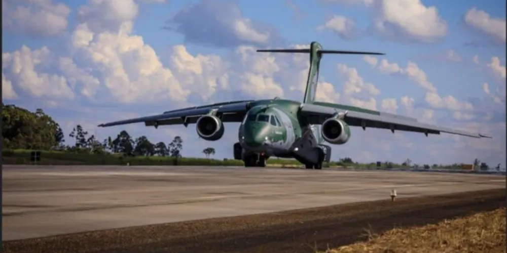 País se prepara para um possível transporte de brasileiros evacuados da Ucrânia. Aeronaves são do mesmo modelo usado em outras missões humanitárias