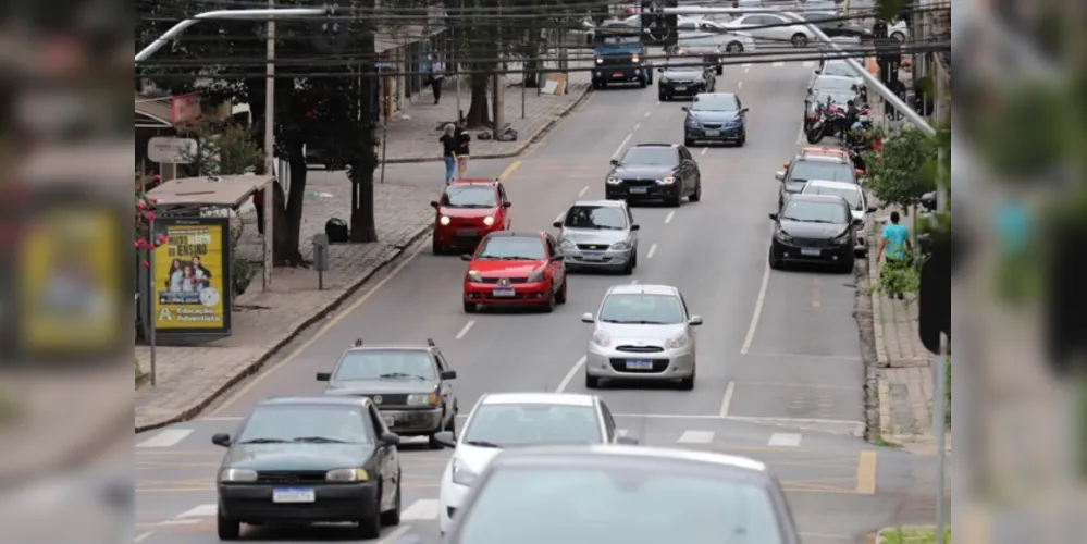 Proprietários de veículos de placas com finais 3 e 4 têm até esta sexta-feira (18) para pagar a terceira do IPVA.