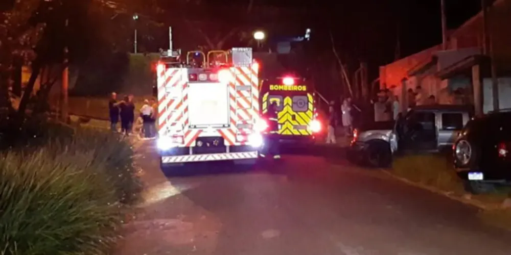 Um homem, de 28 anos, morreu atropelado pela própria caminhonete, no final da noite desta quarta-feira.