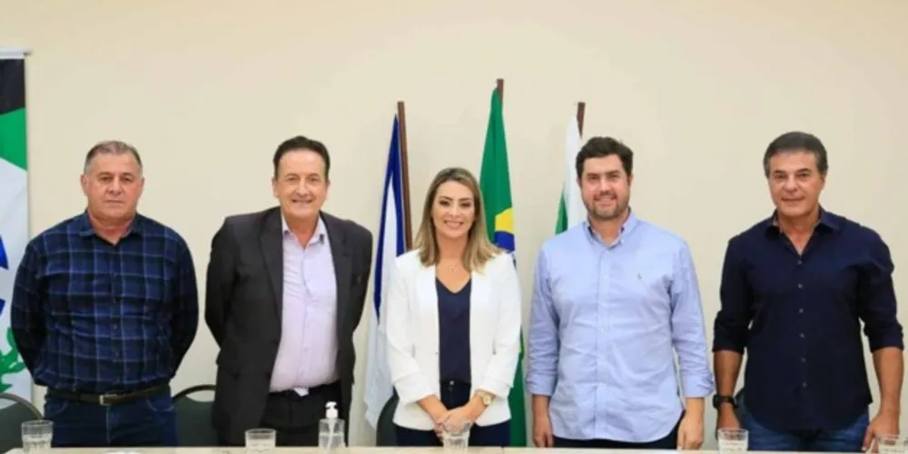 O ato de filiação foi realizado no Centro de Convenções do Hotel Planalto Select