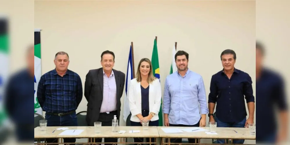 O ato de filiação foi realizado no Centro de Convenções do Hotel Planalto Select