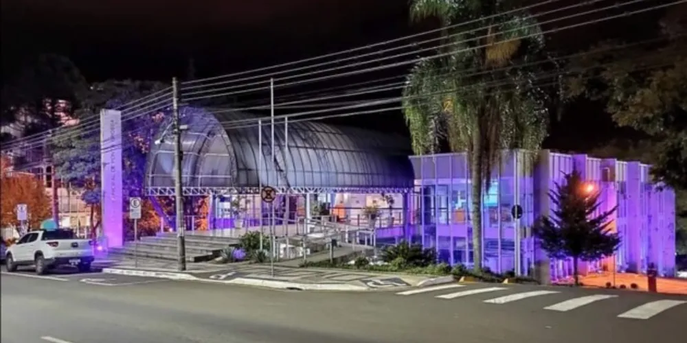 A elaboração da legislação municipal teve início no município de Ponta Grossa.