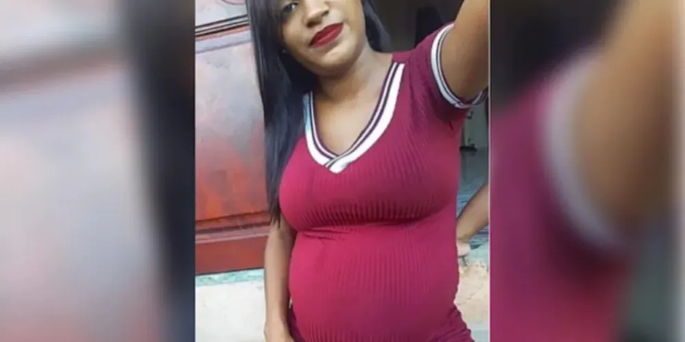 Kariny Tavares Vicente da Silva, de 22 anos, foi morta na frente de sua filha, de 3 anos